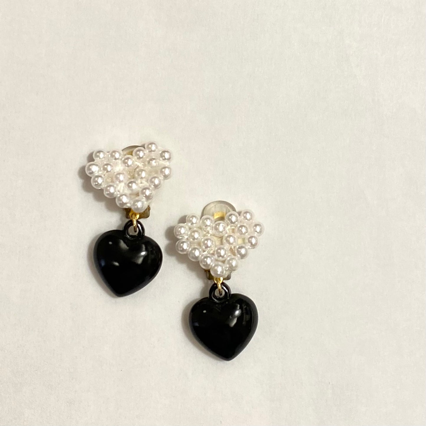 (JEWELRY) Earrings #6 - Clip On (Heart)