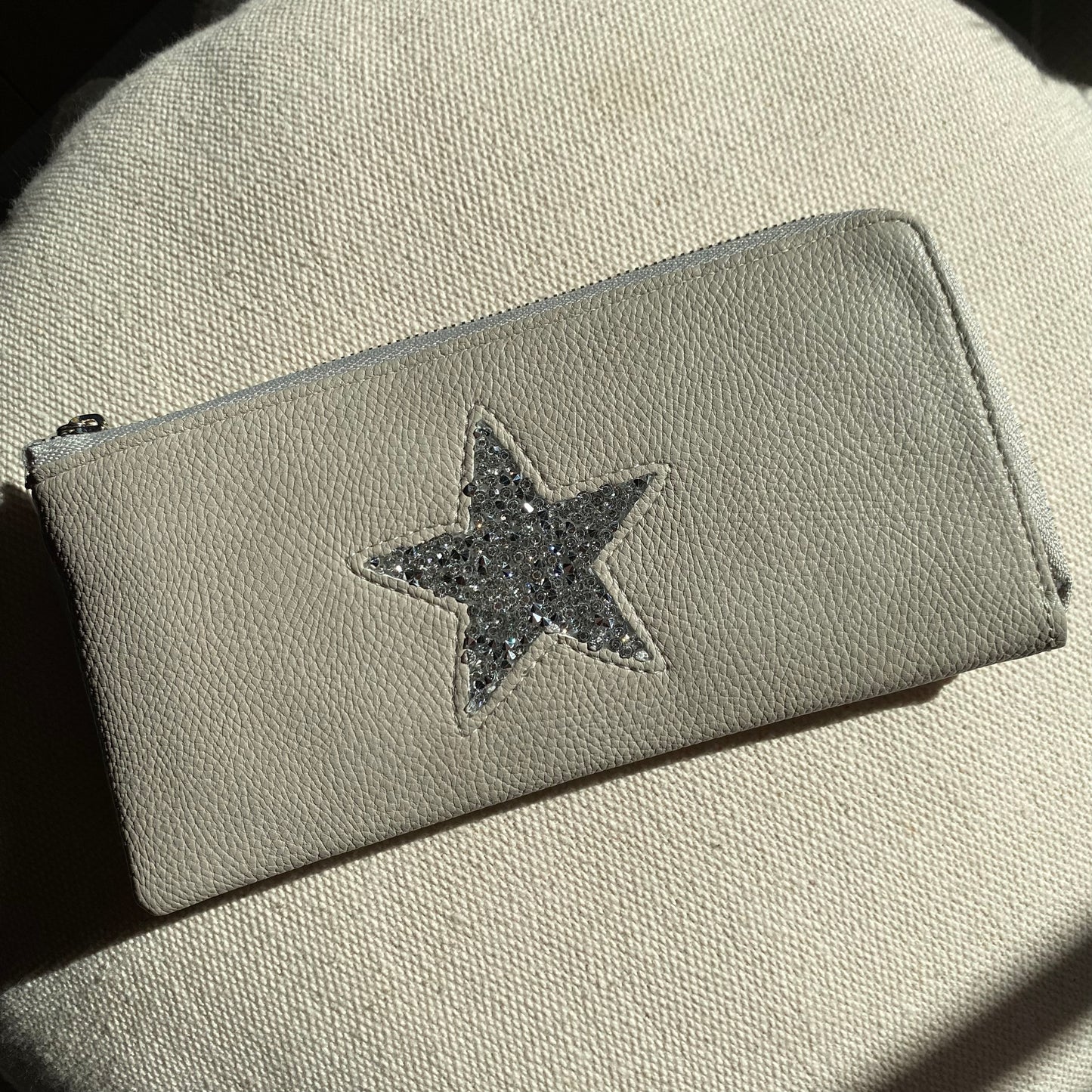 (ACCESSORY) Wallet with Star Detail スターディテール付きレザーロングウォレット