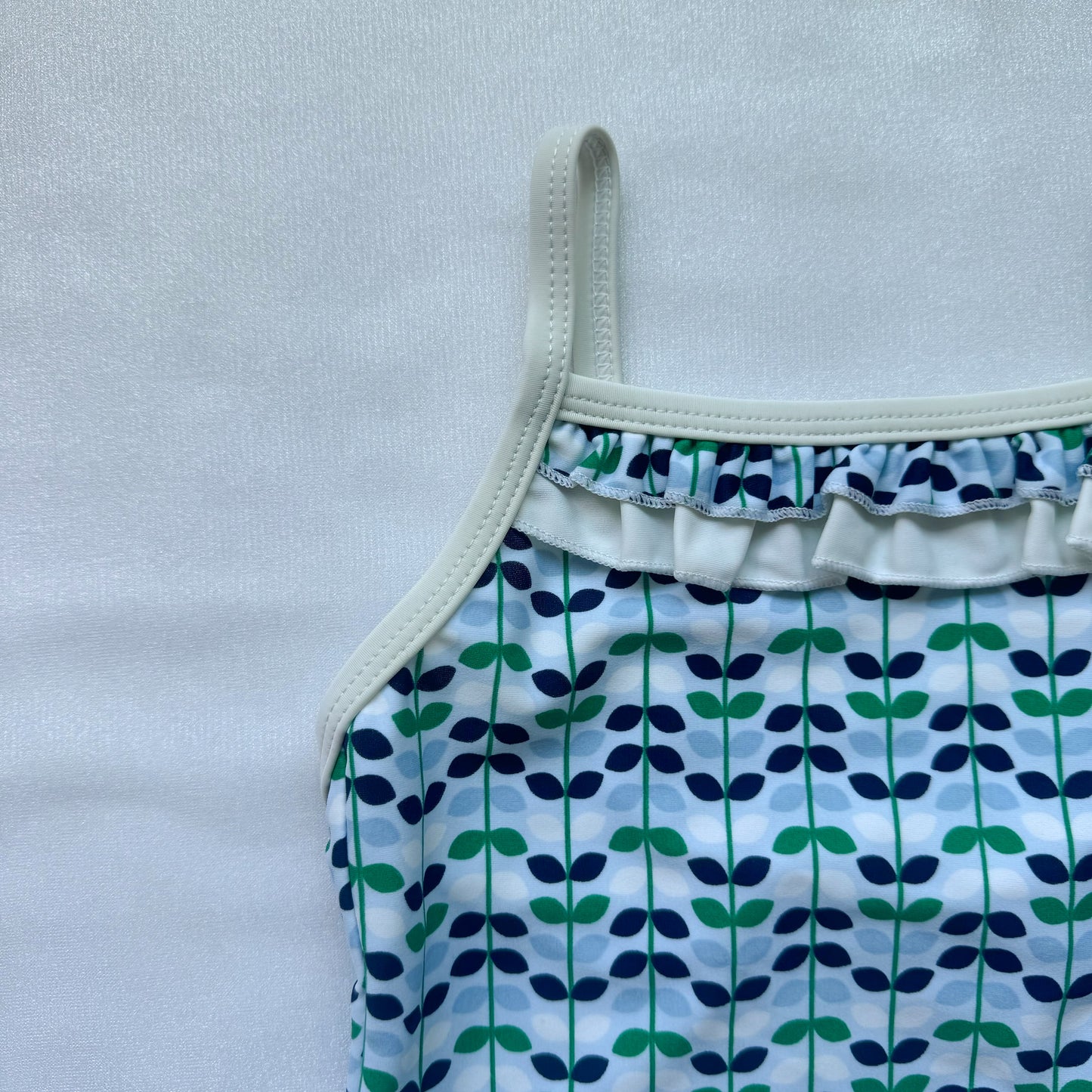 Multicolored Leaf Bathers