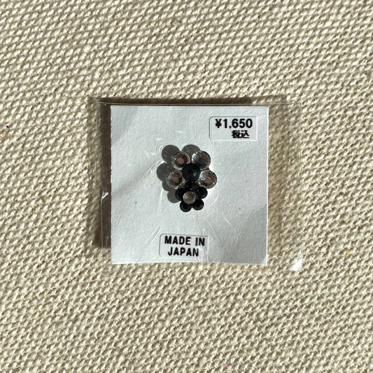 (ACCESSORY) Brooch #1 小さなビーズのブローチ