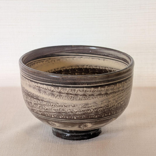 #012 唐津三島茶碗